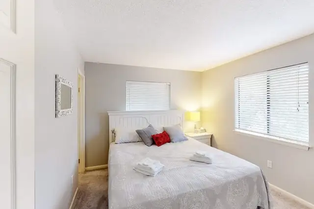 Bedroom at Fiddler’s Cove 15K